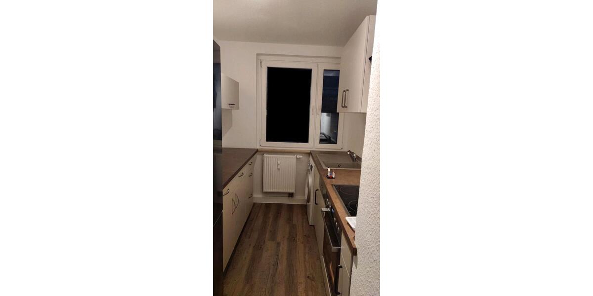 Etagenwohnung Eisenhüttenstadt - 3 Zimmer, 60 m&sup2;, 500&euro; | Angebot:24973840