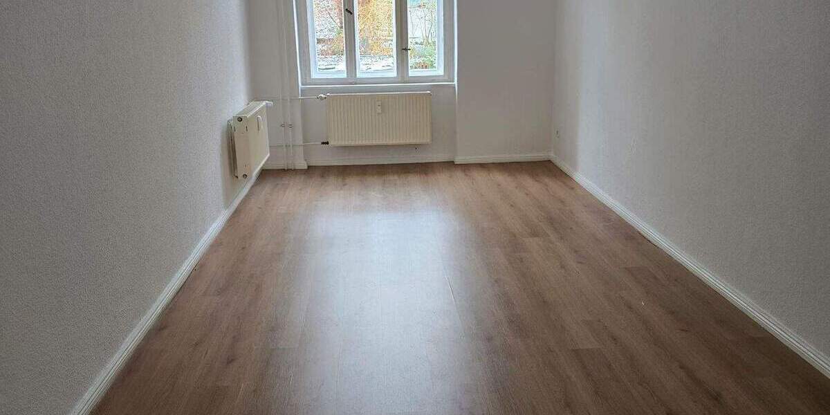 Etagenwohnung Frankfurt (Oder) Frankfurt - 2 Zimmer, 67 m&sup2;, 530&euro; | Angebot:25689112
