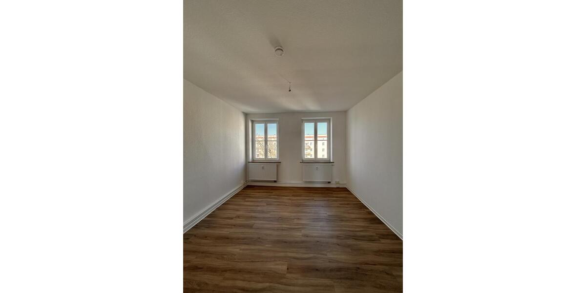 Etagenwohnung Eisenhüttenstadt - 3 Zimmer, 64 m&sup2;, 405&euro; | Angebot:24157711