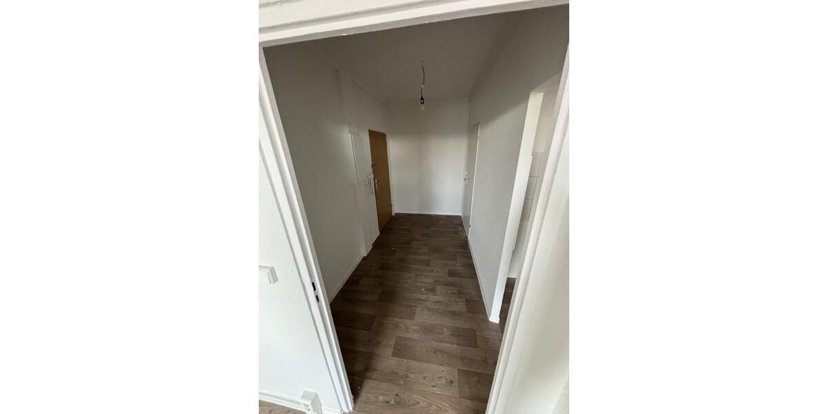 Etagenwohnung Frankfurt (Oder) - 2 Zimmer, 54 m&sup2;, 352&euro; | Angebot:25414725