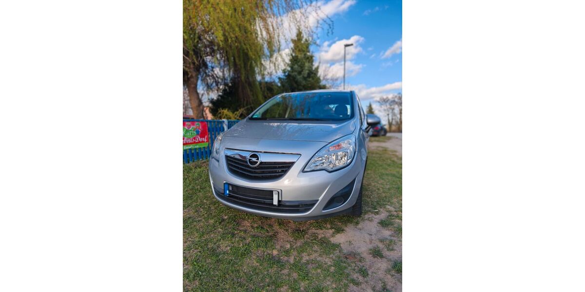 Opel Meriva 41.800 km 7.800 &euro; Lebus 15326