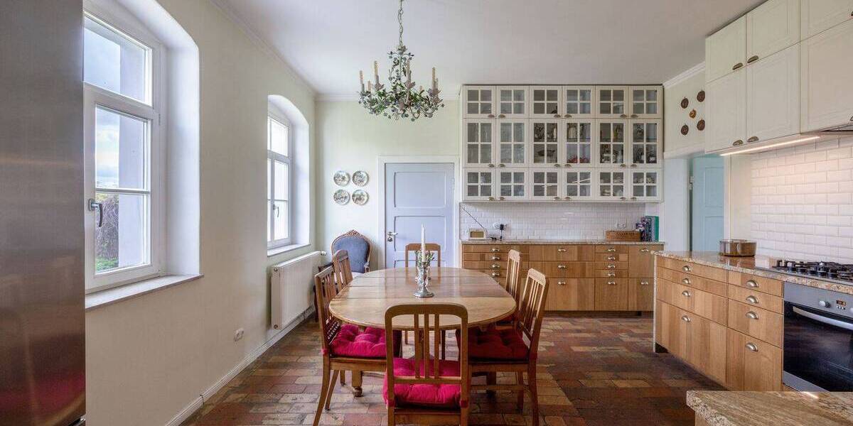 Einfamilienhaus Lindendorf-Dolgelin Dolgelin - 7 Zimmer, 160 m&sup2;, 975.000&euro; | Angebot:26870601