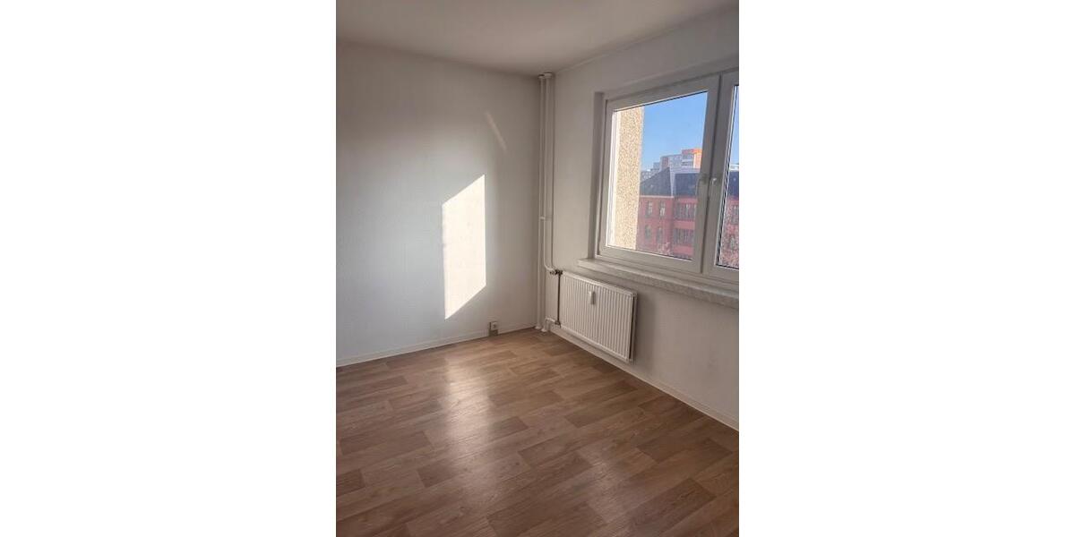 Etagenwohnung Frankfurt (Oder) - 4 Zimmer, 72 m&sup2;, 519&euro; | Angebot:25351193